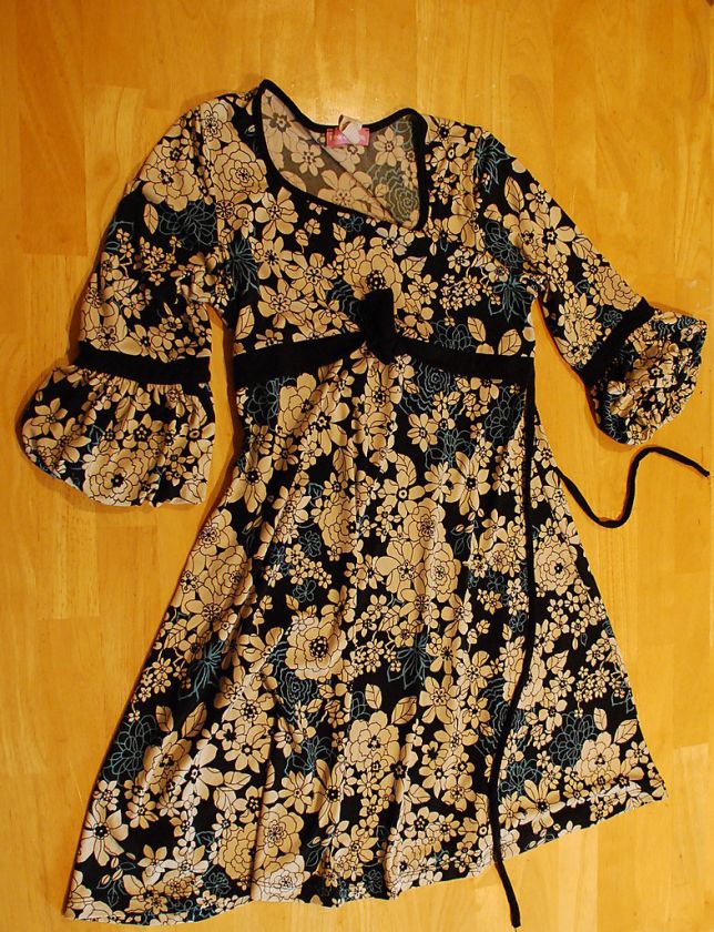 Girls Black & Cream Floral Knit Dress Sz 16 EUC  